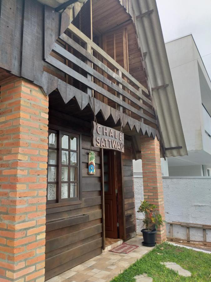 Chalet Chale Sattwa Prudentopolis/wifi/pet/garagem